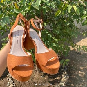 Chinese Laundry’Theresa Platform Sandal